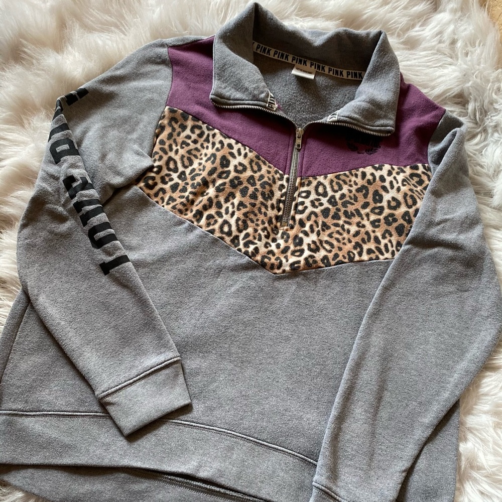Used pull over hoodie